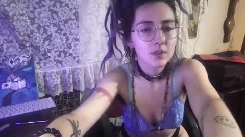 Snapshot of faexoxoxo chatting on 01.15.25 Fae online show from 01.15.25