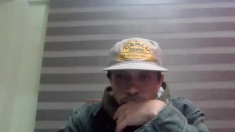 Snapshot of failthetest22 chatting on 12.17.25 failthetest22 online show from 12.17.25