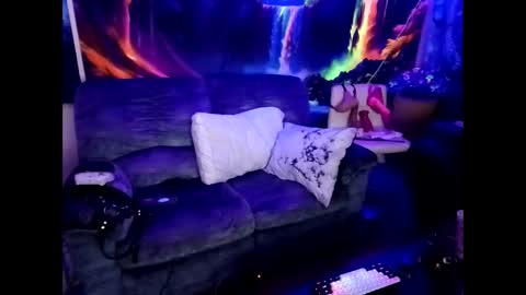 fairy_moan online show from 11.19.25