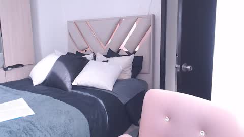 fairylatin online show from 10.16.25