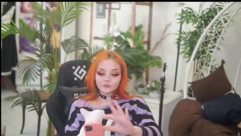 Snapshot of faith_chan chatting on 02.25.25 faith_chan online show from 02.25.25