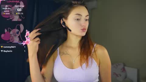 Snapshot of falineellson chatting on 11.15.25 Erika online show from 11.15.25