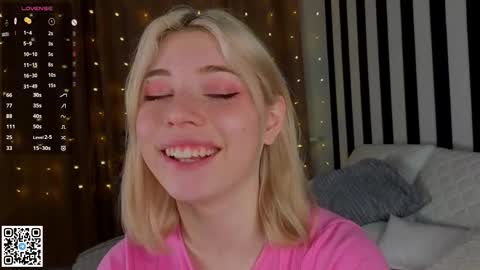 Emilia online show from 12.20.25