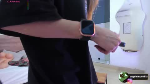 Megan    630  1330 -5 online show from 11.18.25