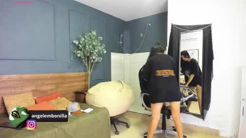 Megan    630  1330 -5 online show from 03.18.26