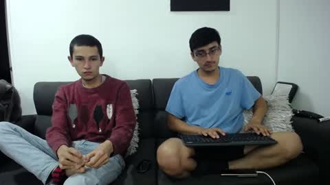 FallGays online show from 01.13.25