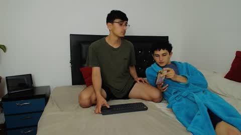 FallGays online show from 01.16.26