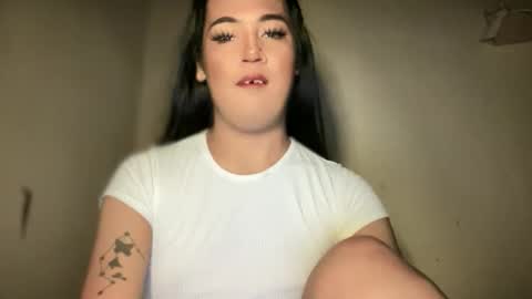 Snapshot of fallon_empress chatting on 10.19.25 callmecindy online show from 10.19.25