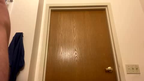 Snapshot of fallsguyny chatting on 11.01.25 fallsguyny online show from 11.01.25