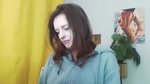 Snapshot of fancynadine chatting on 12.03.24 Nadine online show from 12.03.24