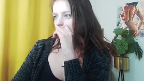 Snapshot of fancynadine chatting on 12.09.24 Nadine online show from 12.09.24