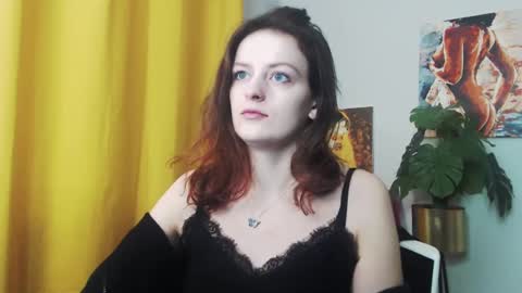 Snapshot of fancynadine chatting on 12.10.24 Nadine online show from 12.10.24