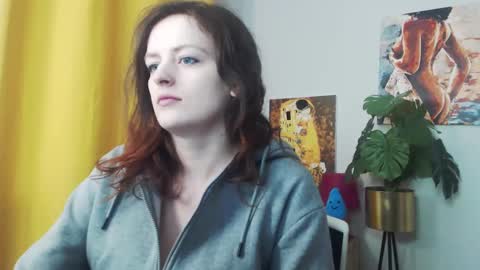 Snapshot of fancynadine chatting on 12.11.24 Nadine online show from 12.11.24