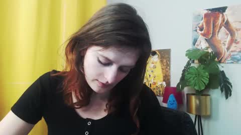 Snapshot of fancynadine chatting on 12.16.24 Nadine online show from 12.16.24