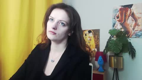 Snapshot of fancynadine chatting on 12.17.24 Nadine online show from 12.17.24