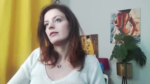 Snapshot of fancynadine chatting on 01.03.25 Nadine online show from 01.03.25