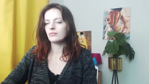 Snapshot of fancynadine chatting on 01.07.25 Nadine online show from 01.07.25