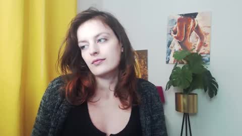 Snapshot of fancynadine chatting on 01.07.25 Nadine online show from 01.07.25