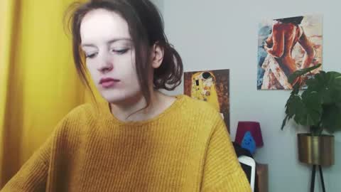 Snapshot of fancynadine chatting on 01.21.25 Nadine online show from 01.21.25