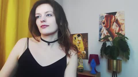 Snapshot of fancynadine chatting on 02.05.25 Nadine online show from 02.05.25