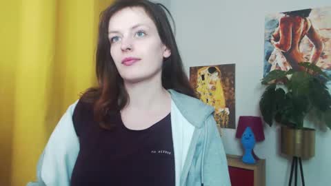 Snapshot of fancynadine chatting on 02.07.25 Nadine online show from 02.07.25