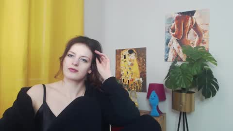 Snapshot of fancynadine chatting on 02.14.25 Nadine online show from 02.14.25