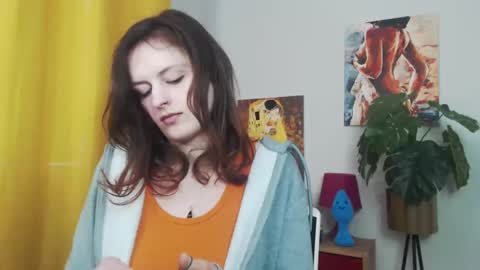 Snapshot of fancynadine chatting on 03.06.25 Nadine online show from 03.06.25