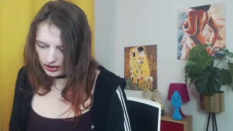 Snapshot of fancynadine chatting on 03.12.25 Nadine online show from 03.12.25