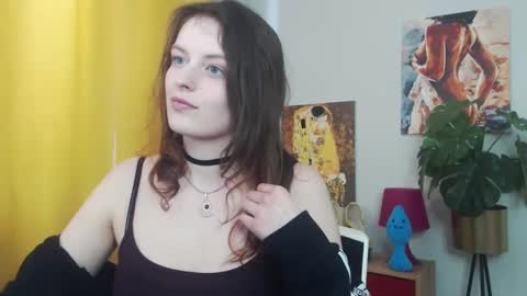 Snapshot of fancynadine chatting on 03.12.25 Nadine online show from 03.12.25