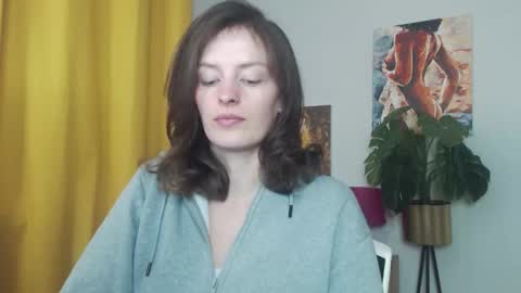 Snapshot of fancynadine chatting on 09.29.25 Nadine online show from 09.29.25