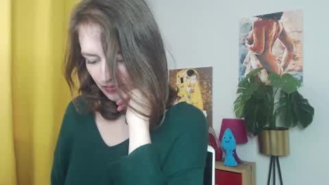 Snapshot of fancynadine chatting on 09.30.25 Nadine online show from 09.30.25