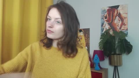 Snapshot of fancynadine chatting on 10.06.25 Nadine online show from 10.06.25