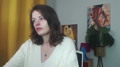 Snapshot of fancynadine chatting on 10.07.25 Nadine online show from 10.07.25