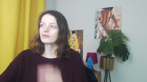 Snapshot of fancynadine chatting on 11.10.25 Nadine online show from 11.10.25