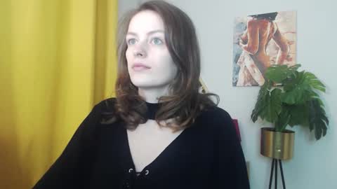 Snapshot of fancynadine chatting on 12.15.25 Nadine online show from 12.15.25