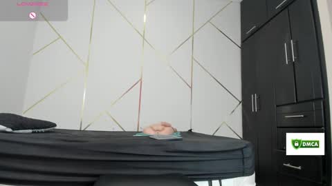 Snapshot of fantasy_33 chatting on 12.28.24 fantasy online show from 12.28.24