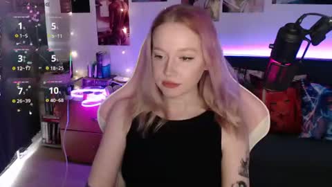 Snapshot of fantasy_lisa chatting on 06.23.26 Lisa online show from 06.23.26