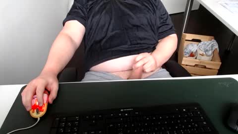 Cardi online show from 11.15.25