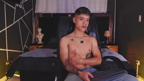 Snapshot of farid_jake_ chatting on 01.11.25 farid_jake_ online show from 01.11.25