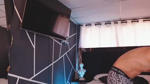 Snapshot of farid_jake_ chatting on 01.14.25 farid_jake_ online show from 01.14.25