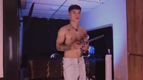 Snapshot of farid_jake_ chatting on 10.19.25 farid_jake_ online show from 10.19.25