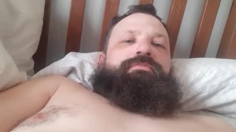 Snapshot of farm2boy chatting on 03.05.25 Farm2boy online show from 03.05.25