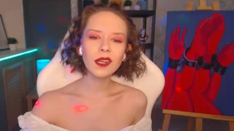 Fascinating   Eyes online show from 12.22.24