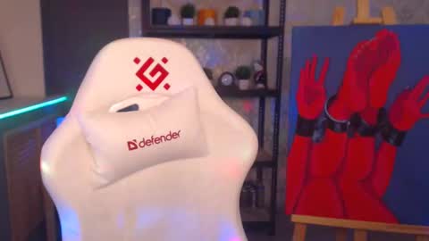 Fascinating   Eyes online show from 02.16.25