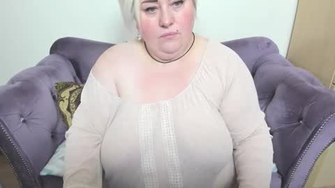 fashiona online show from 10.28.25