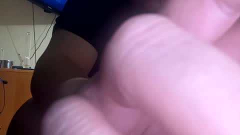 Snapshot of fatz71056 chatting on 11.08.25 fatz71056 online show from 11.08.25