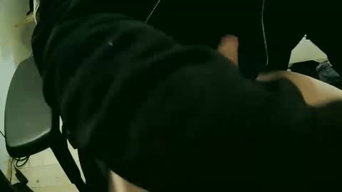 Snapshot of feetlover7878 chatting on 12.31.24 feetlover7878 online show from 12.31.24