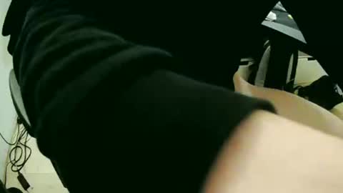 Snapshot of feetlover7878 chatting on 01.08.25 feetlover7878 online show from 01.08.25