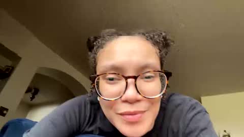 Soley online show from 02.03.25