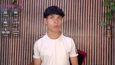 felipe_boy_18 online show from 10.21.25